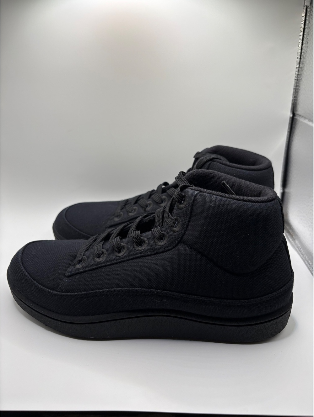 Allbirds Women’s 7 Pacer Canvas Mid Top Sneaker in Natural Black